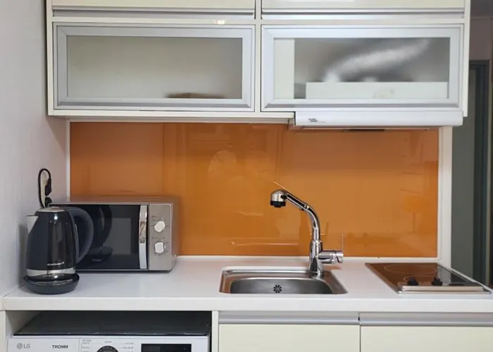 The Mono, 3min Walk From Sinchon Station Line2, Entire Private #신촌 #연대 #홍대 * 首爾
